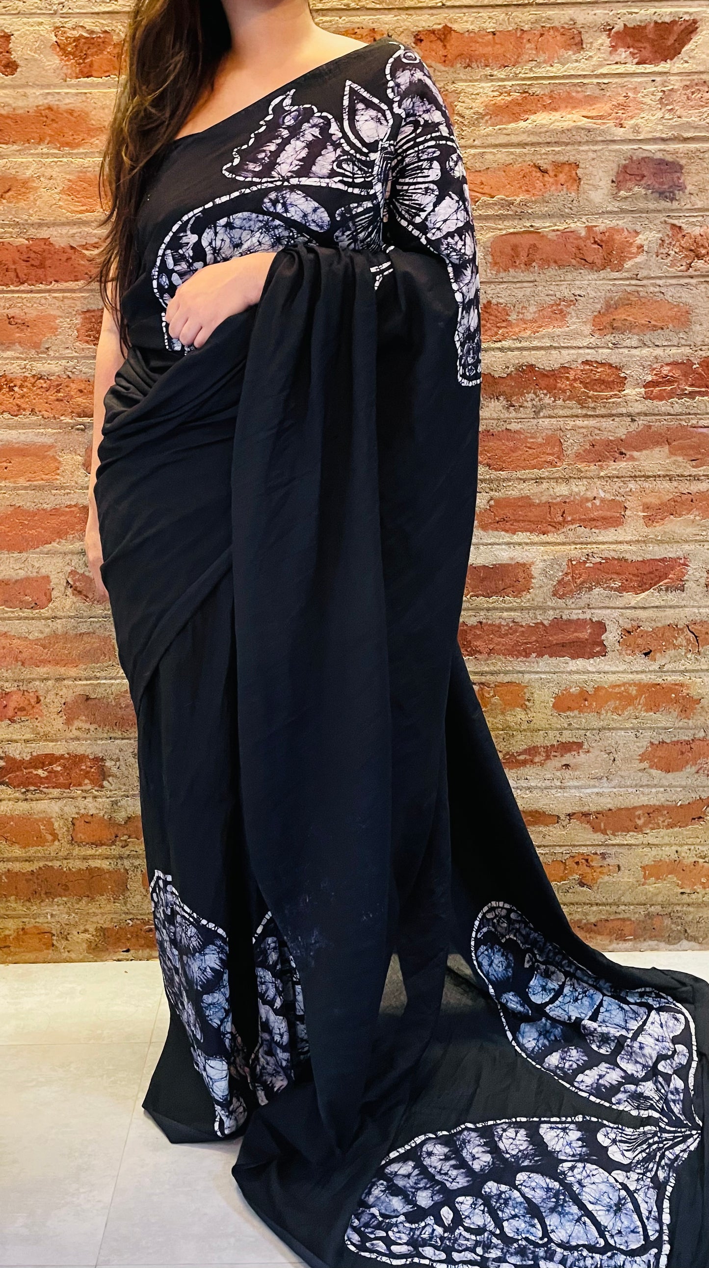 Raven Black - SC0003 Ceylon Batik | Hand Made Saree | Exclusive Designer Wear