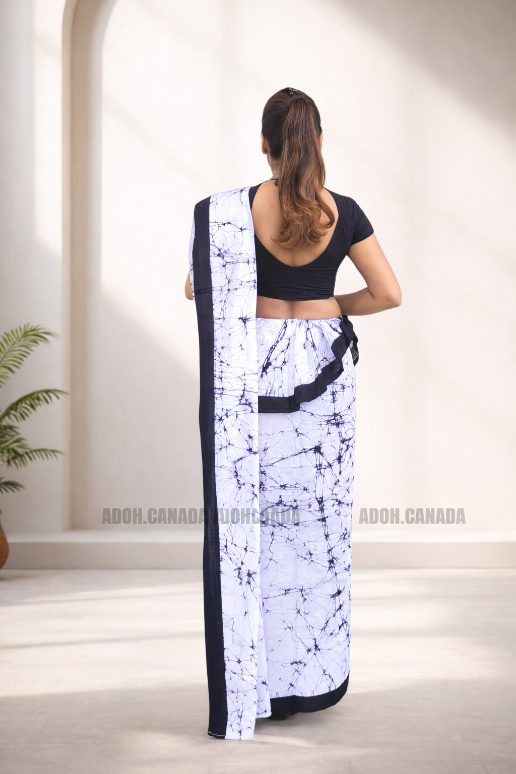 MU1569|Black and white designed Kandyan Made-up|Ceylon Batik| Cotton Kandyan Made-up Saree| Exclusive Designer Wear | Kandyan Made-up