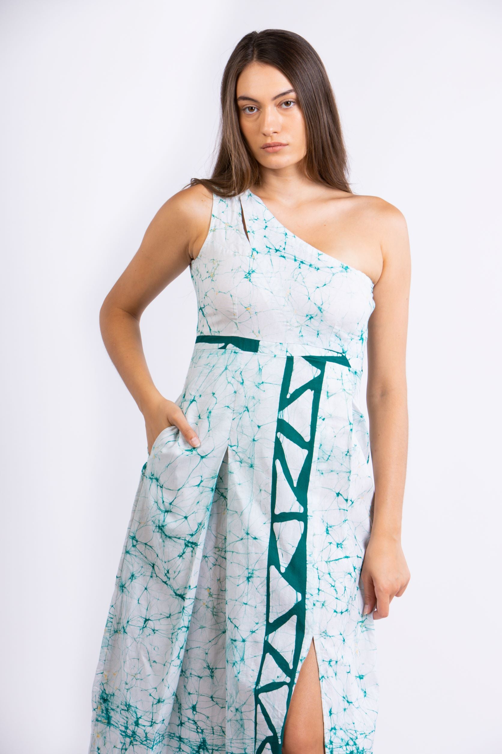 CC0082 Green Triangles White Batik Dress Ceylon Batik Hand Made ADOH Canada