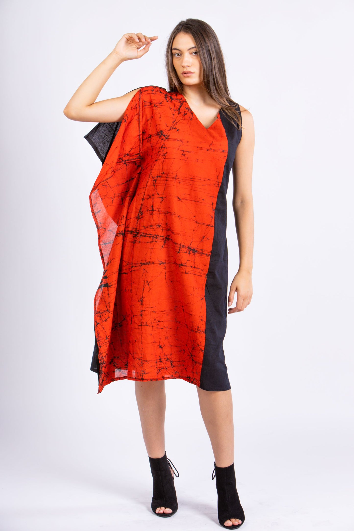 CC0068- Black & Red Cracks Short Batik Dress | Ceylon Batik | Hand Made | Summer Collection | Cotton Dress | Summer Wear