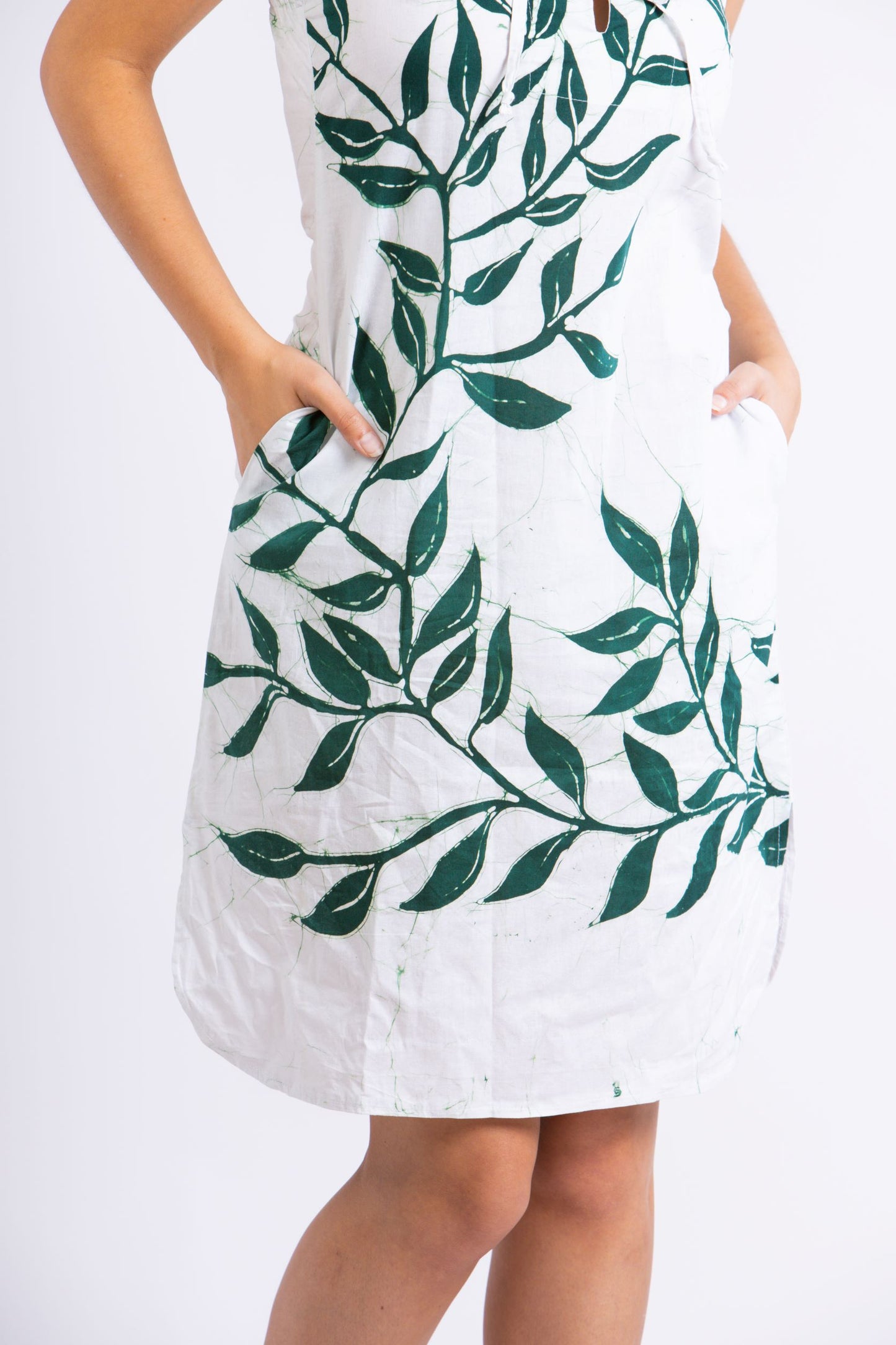 CC0065- Green Leaf White Short Batik Dress | Ceylon Batik | Hand Made | Summer Collection | Cotton Dress | Summer Wear